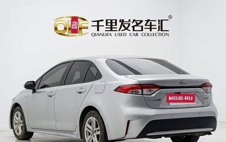 Toyota Corolla, 2022 год, 1 370 000 рублей, 2 фотография