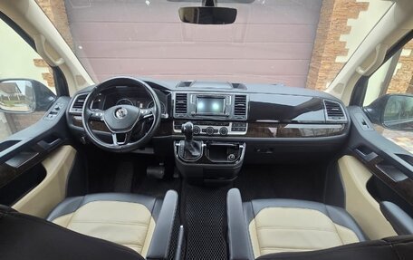 Volkswagen Multivan T6 рестайлинг, 2018 год, 4 100 000 рублей, 4 фотография