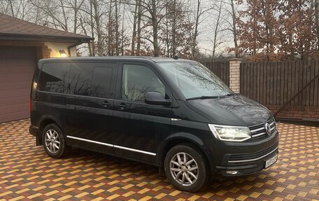 Volkswagen Multivan T6 рестайлинг, 2018 год, 4 100 000 рублей, 11 фотография