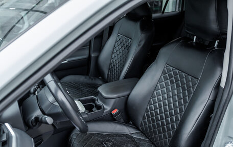 Toyota RAV4, 2019 год, 3 038 000 рублей, 17 фотография