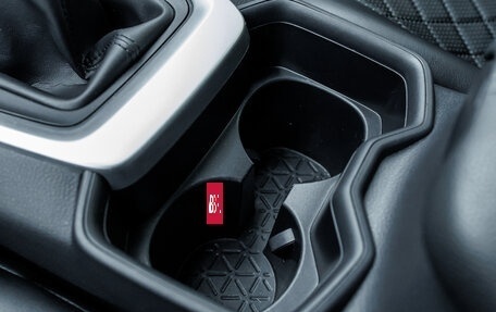 Toyota RAV4, 2019 год, 3 038 000 рублей, 26 фотография