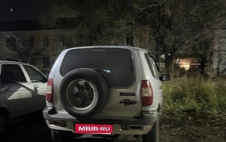 Chevrolet Niva I рестайлинг, 2004 год, 215 000 рублей, 3 фотография