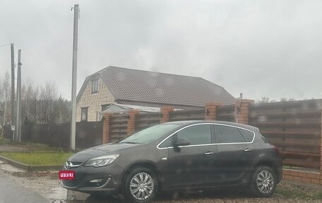 Opel Astra J, 2012 год, 580 000 рублей, 1 фотография