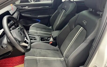 Volkswagen Golf VIII, 2021 год, 2 070 007 рублей, 7 фотография