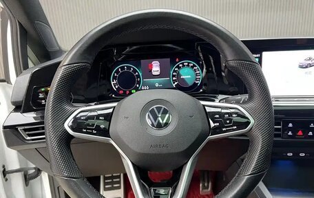 Volkswagen Golf VIII, 2021 год, 2 070 007 рублей, 9 фотография