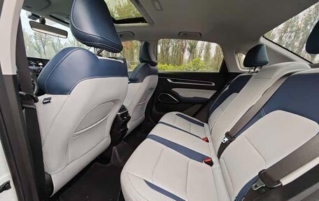 Geely Emgrand, 2022 год, 1 140 000 рублей, 5 фотография