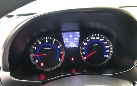 Hyundai Solaris II рестайлинг, 2012 год, 720 000 рублей, 1 фотография