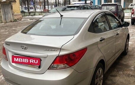 Hyundai Solaris II рестайлинг, 2012 год, 720 000 рублей, 3 фотография