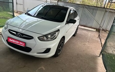 Hyundai Solaris II рестайлинг, 2012 год, 700 000 рублей, 1 фотография