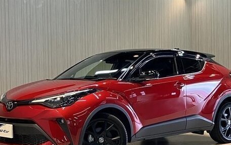 Toyota C-HR I рестайлинг, 2022 год, 1 690 000 рублей, 1 фотография