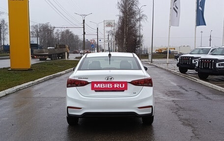 Hyundai Solaris II рестайлинг, 2017 год, 1 100 000 рублей, 7 фотография