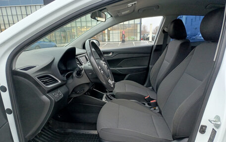 Hyundai Solaris II рестайлинг, 2017 год, 1 100 000 рублей, 20 фотография