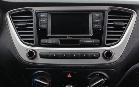 Hyundai Solaris II рестайлинг, 2017 год, 1 100 000 рублей, 18 фотография