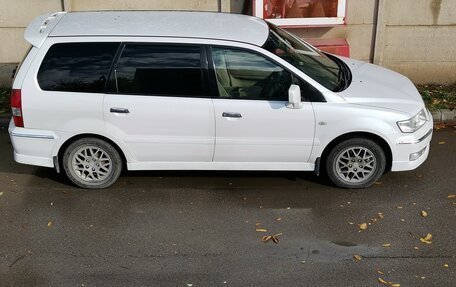 Mitsubishi Chariot III, 2002 год, 600 000 рублей, 2 фотография