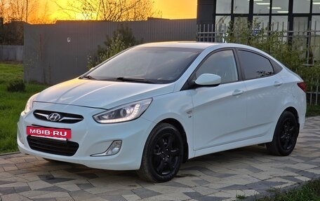 Hyundai Solaris II рестайлинг, 2014 год, 750 000 рублей, 2 фотография