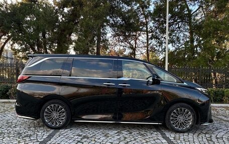 Lexus LM, 2025 год, 21 990 000 рублей, 5 фотография