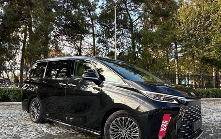 Lexus LM, 2025 год, 21 990 000 рублей, 3 фотография