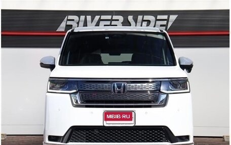 Honda Stepwgn, 2022 год, 1 805 000 рублей, 3 фотография