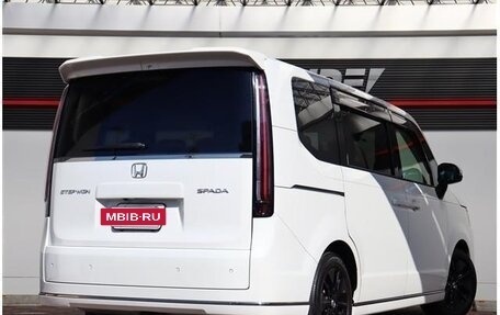 Honda Stepwgn, 2022 год, 1 805 000 рублей, 5 фотография