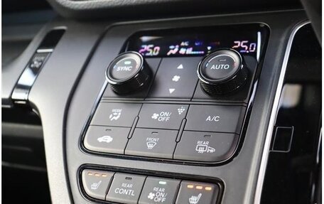 Honda Stepwgn, 2022 год, 1 805 000 рублей, 15 фотография