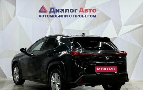 Lexus UX I, 2021 год, 3 050 000 рублей, 4 фотография