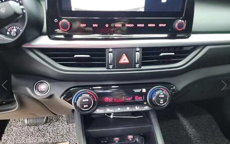 KIA K3, 2023 год, 1 698 000 рублей, 12 фотография