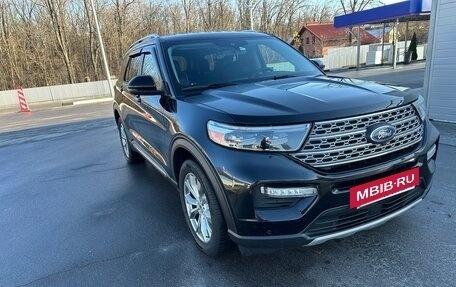 Ford Explorer VI, 2021 год, 4 300 000 рублей, 3 фотография