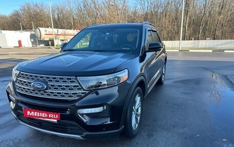 Ford Explorer VI, 2021 год, 4 300 000 рублей, 2 фотография