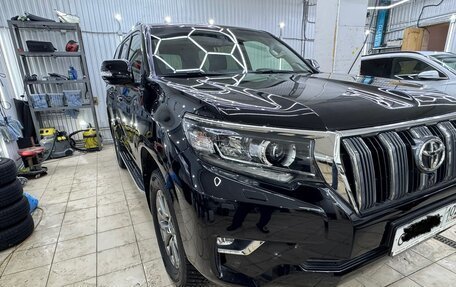 Toyota Land Cruiser Prado 150 рестайлинг 2, 2018 год, 5 050 000 рублей, 3 фотография