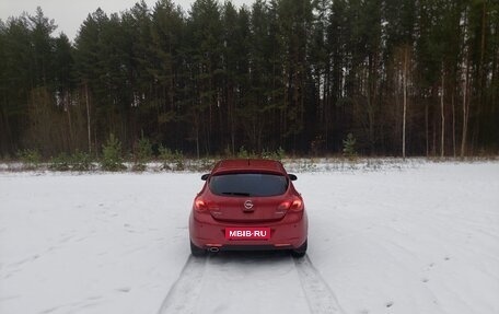 Opel Astra J, 2011 год, 569 000 рублей, 4 фотография