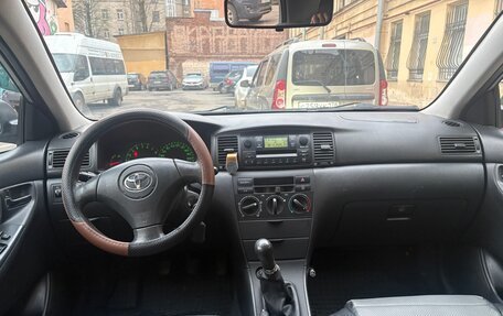 Toyota Corolla, 2004 год, 540 000 рублей, 9 фотография