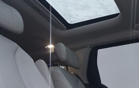 KIA Carnival, 2020 год, 4 100 000 рублей, 29 фотография