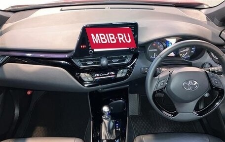 Toyota C-HR I рестайлинг, 2022 год, 1 690 000 рублей, 6 фотография