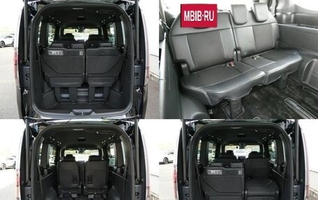 Honda Stepwgn, 2022 год, 1 900 000 рублей, 7 фотография