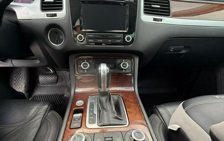 Volkswagen Touareg III, 2014 год, 2 350 000 рублей, 9 фотография