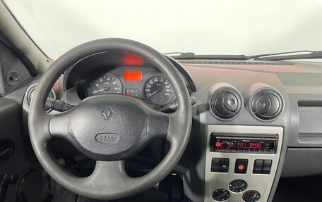 Renault Logan I, 2006 год, 236 000 рублей, 11 фотография