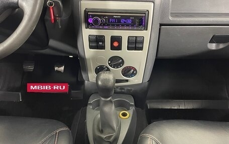 Renault Logan I, 2006 год, 236 000 рублей, 13 фотография