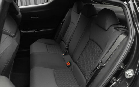 Toyota C-HR I рестайлинг, 2020 год, 2 890 000 рублей, 14 фотография