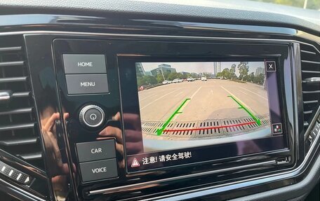 Volkswagen T-Roc I, 2022 год, 1 830 100 рублей, 7 фотография