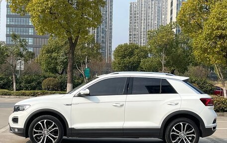 Volkswagen T-Roc I, 2022 год, 1 830 100 рублей, 5 фотография