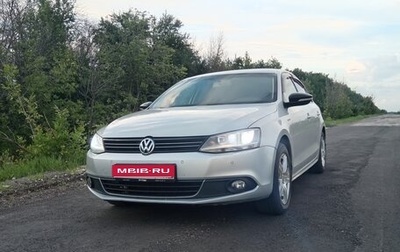 Volkswagen Jetta VI, 2013 год, 1 000 000 рублей, 1 фотография