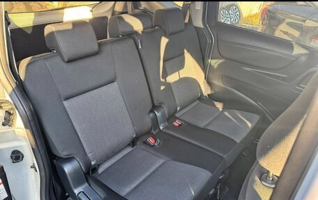 Toyota Sienta II, 2021 год, 1 420 100 рублей, 6 фотография