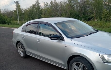 Volkswagen Jetta VI, 2013 год, 1 000 000 рублей, 5 фотография