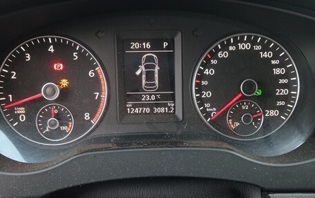 Volkswagen Jetta VI, 2013 год, 1 000 000 рублей, 8 фотография