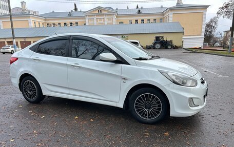 Hyundai Solaris II рестайлинг, 2013 год, 990 000 рублей, 6 фотография