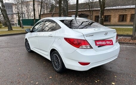 Hyundai Solaris II рестайлинг, 2013 год, 990 000 рублей, 3 фотография
