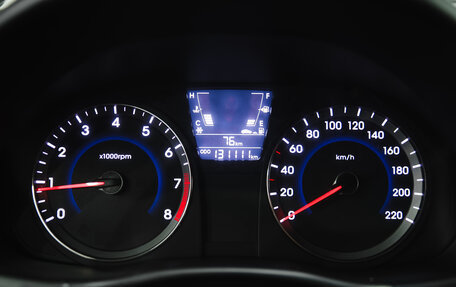 Hyundai Solaris II рестайлинг, 2012 год, 770 000 рублей, 11 фотография