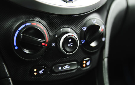 Hyundai Solaris II рестайлинг, 2012 год, 770 000 рублей, 18 фотография