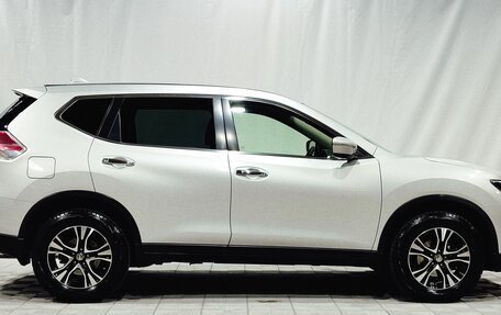 Nissan X-Trail, 2017 год, 2 100 000 рублей, 4 фотография