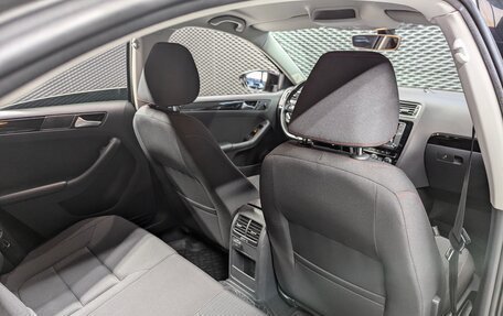 Volkswagen Jetta VI, 2018 год, 1 399 000 рублей, 13 фотография